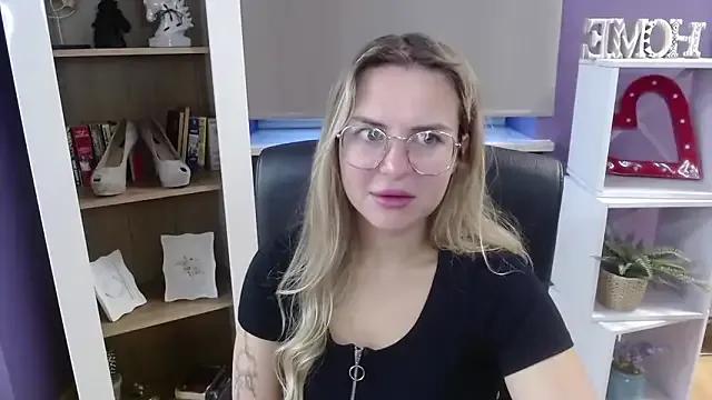 Girls: try live performances with matured performers, from dancing to quirks, in a variety of beautiful sex cams.
