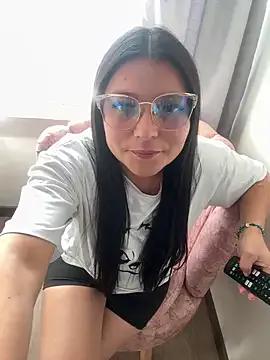 Zui_Rouse from StripChat is Freechat