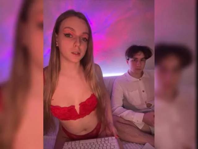 Sex-toys live cams: Watch the enjoyment of talking and cam 2 cam with our cute performers, who will teach you all about persuasion and dreams with their sweet curves.