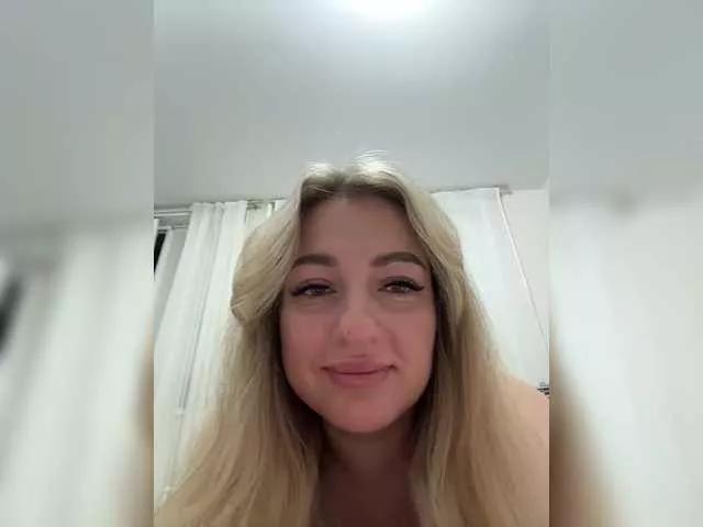 AlinaKrass from BongaCams is Freechat