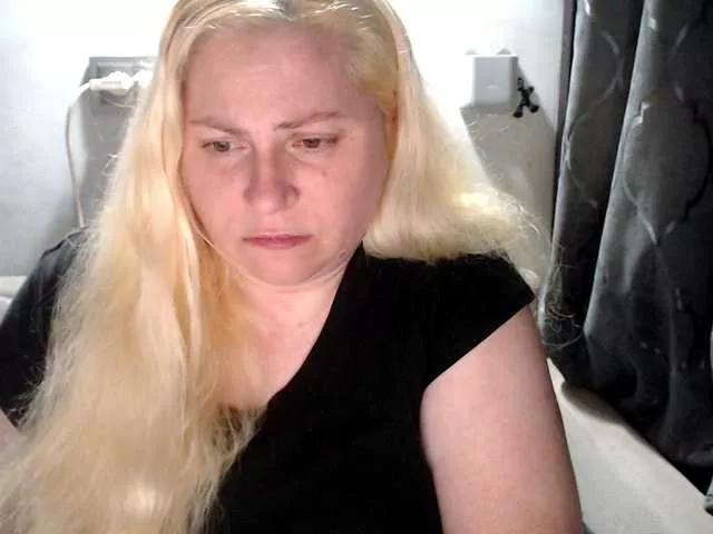 candycream74 from BongaCams is Freechat