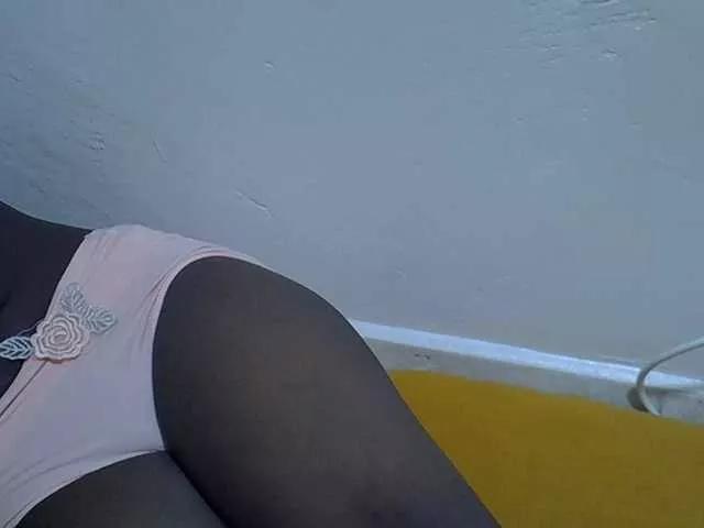 Ebony-babe-reloaded from BongaCams is Freechat