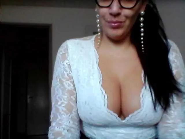 Lindafrancaise from BongaCams is Freechat