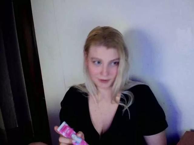 Maria-game webcams show profile image 