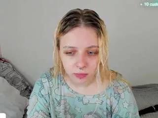 alice-halle from CamSoda is Freechat