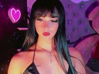 Entertain your inner eccentricities and watch real-life sex-toys slutz as they go about their daily activities, from talking and dancing to silly moments on cam.