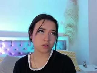 emelyy-carter from CamSoda is Freechat