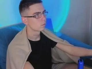 henrylarik from CamSoda is Freechat