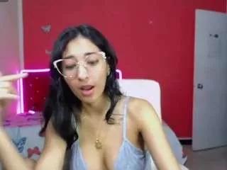 inocent-moon from CamSoda is Freechat