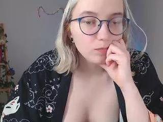 kiratarot from CamSoda is Freechat