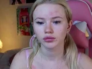 lexiilore from CamSoda is Freechat