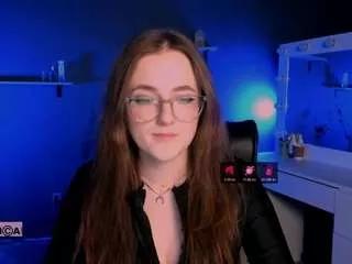 luna-berryy from CamSoda is Freechat