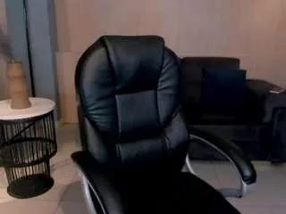 nahiarose from CamSoda is Freechat