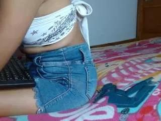 smallgiorgina9 from CamSoda is Freechat