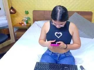 sweet-dani18 from CamSoda is Freechat