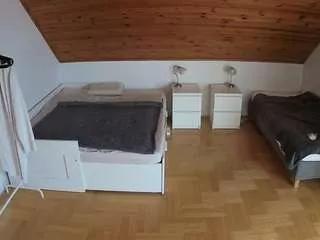 voyeurcam-julmodels-greybed-3 from CamSoda is Freechat