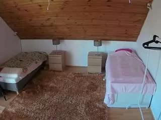 voyeurcam-julmodels-whitebed-2 from CamSoda is Freechat