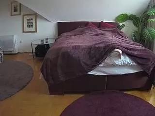 voyeurcam-julmodels-whitebed-6 from CamSoda is Freechat