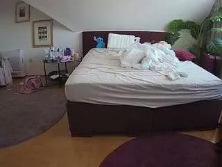 voyeurcam-julmodels-whitebed-6 from CamSoda is Freechat