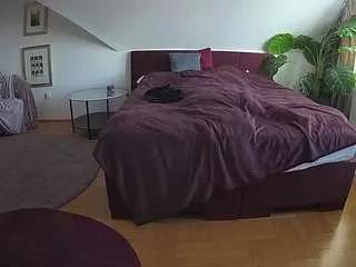 voyeurcam-julmodels-whitebed-6 from CamSoda is Freechat