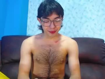 andreww_whitee from Chaturbate is Freechat