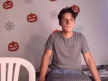 michael_pzx from Chaturbate is Freechat