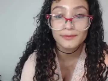 petite_kurly_qt from Chaturbate is Freechat