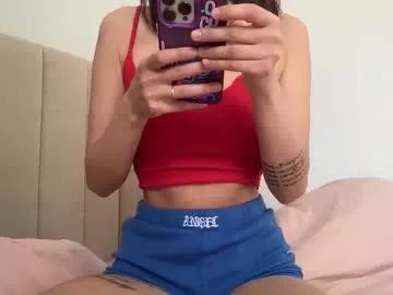 quinnyelena on Chaturbate