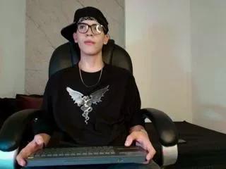 angel_sweetx from Flirt4Free is Freechat