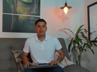 dan_airen from Flirt4Free is Freechat