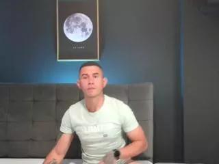 david_fetish from Flirt4Free is Freechat