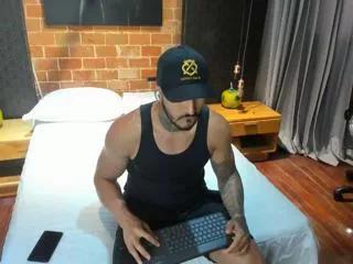 demonds_gray from Flirt4Free is Freechat