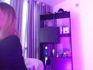 nicky_windsor from Flirt4Free is Freechat