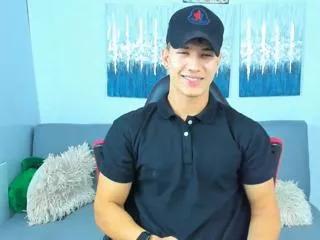 tyler_sauvage from Flirt4Free is Freechat