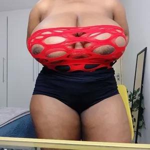 Africanbusty from MyFreeCams is Freechat