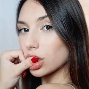 AlexaBlancOh from MyFreeCams is Freechat