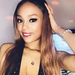 BustyBabeShaniicex from MyFreeCams is Freechat