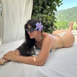 CristinaHanze from MyFreeCams is Freechat