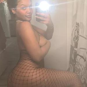 DiamondLeee from MyFreeCams is Freechat