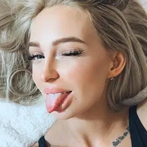 Diana_Lambert from MyFreeCams is Freechat