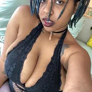 LunaMaris from MyFreeCams is Freechat