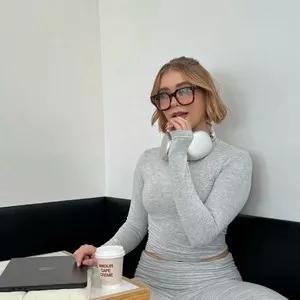 ManhattanNY from MyFreeCams is Freechat