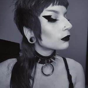 RavenHelgoth from MyFreeCams is Freechat