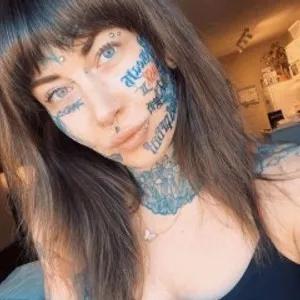 VanessaHasTattoos from MyFreeCams is Freechat