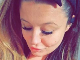 MissSweetCheeks94 from Streamate is Group