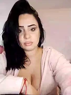 AdelinaJude from StripChat is Freechat