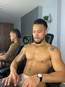 ARON_TAYLER01 from StripChat is Freechat