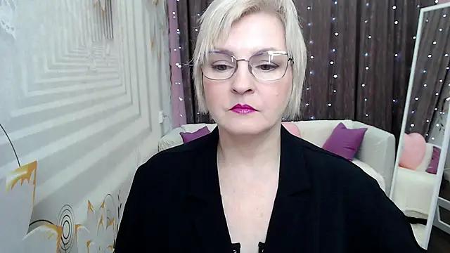 BlondeBrilliant7 from StripChat is Freechat