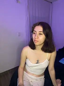 Catyloves from StripChat is Freechat