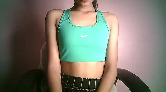 Chandani-Love from StripChat is Freechat